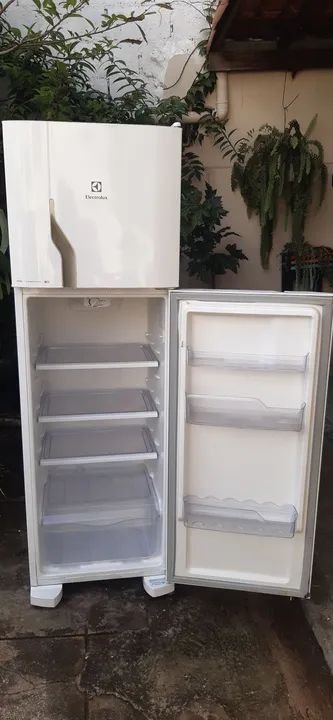 Geladeira Electrolux Frost Free 310 litros - Foto 3