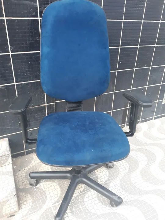 Poltrona Giratória Azul - Foto 3