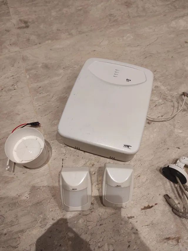 Kit segurança 6 cameras + DVR + kit alarme prenseça - Foto 2