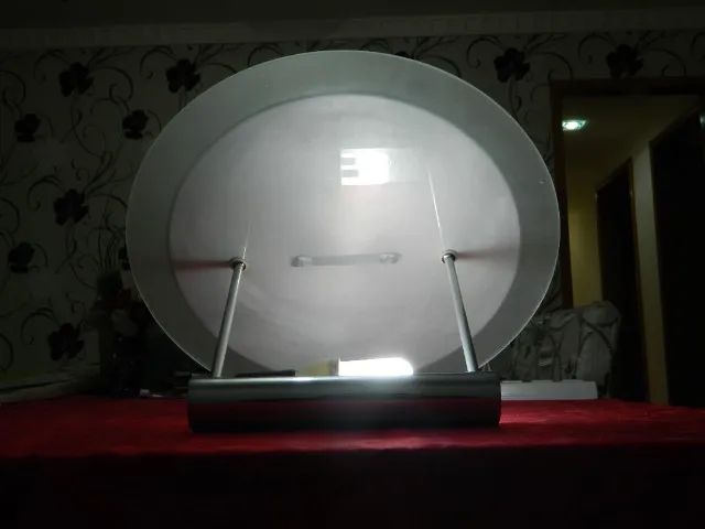 Luminária de vidro formato disco - Foto 2