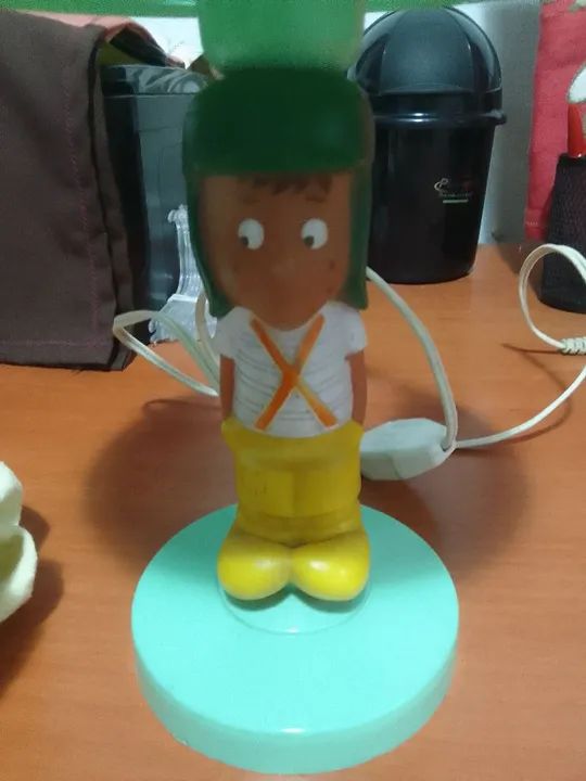 Luminária de Mesa do Chaves