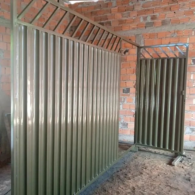PORTÃO PARA GARAGEM MATERIAL GALVANIZADO METALÚRGICA JG  - Foto 4