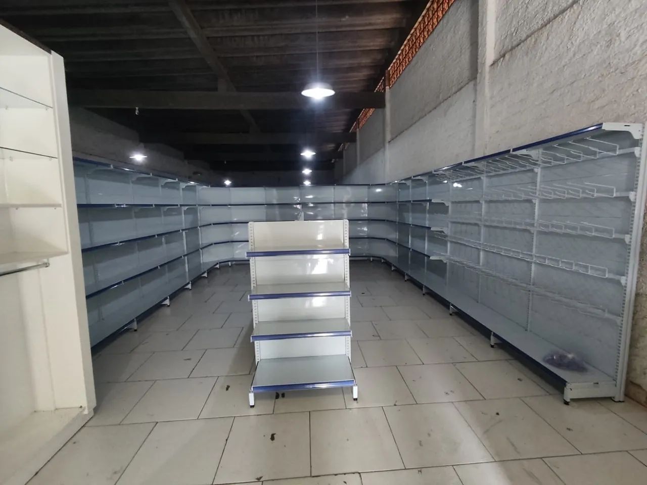 Gondolas para Comércio solicite seu orçamento (Alef) - Foto 3