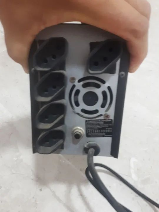 Estabilizador SMS de 1.000 VA Semi novo <br> - Foto 3