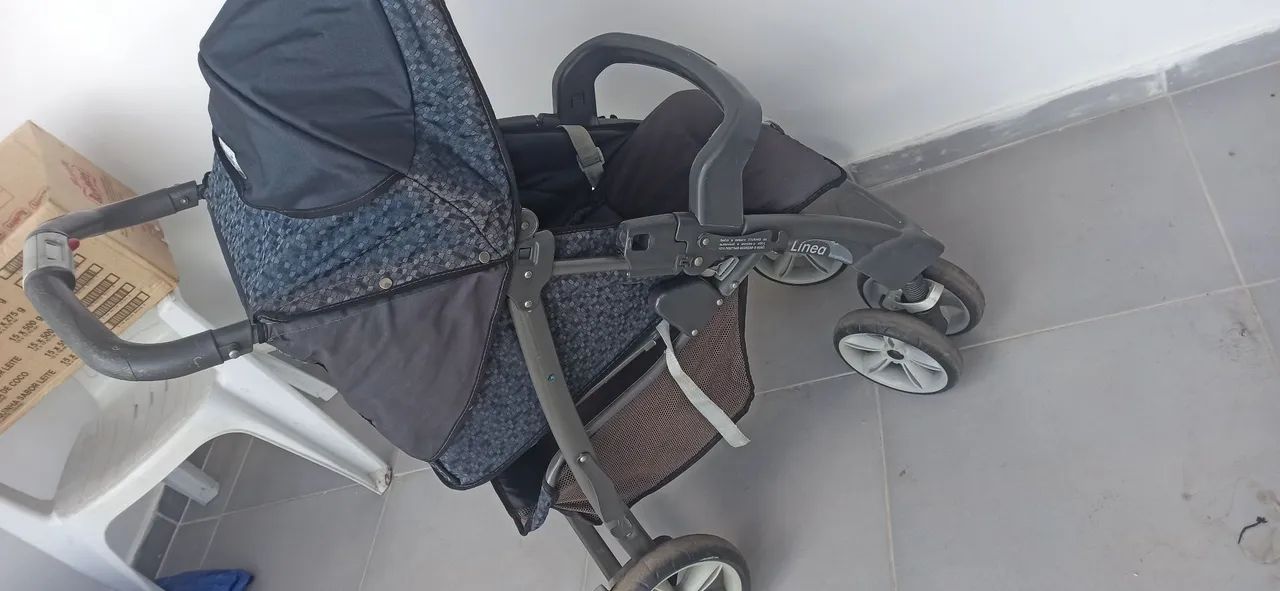 Carrinho de Bebê burigotto super conservado  - Foto 3