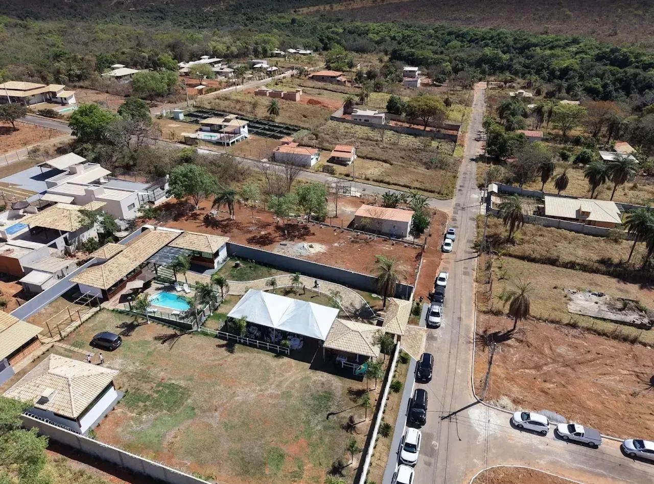 Imóvel para venda tem 1000 metros quadrados em Almeida - Jaboticatubas - MG