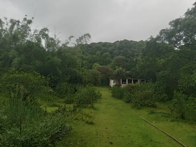 Terrenos ótimos em Nova iguaçu - fuja das enchentes - aceitamos veículo como parte pgto.