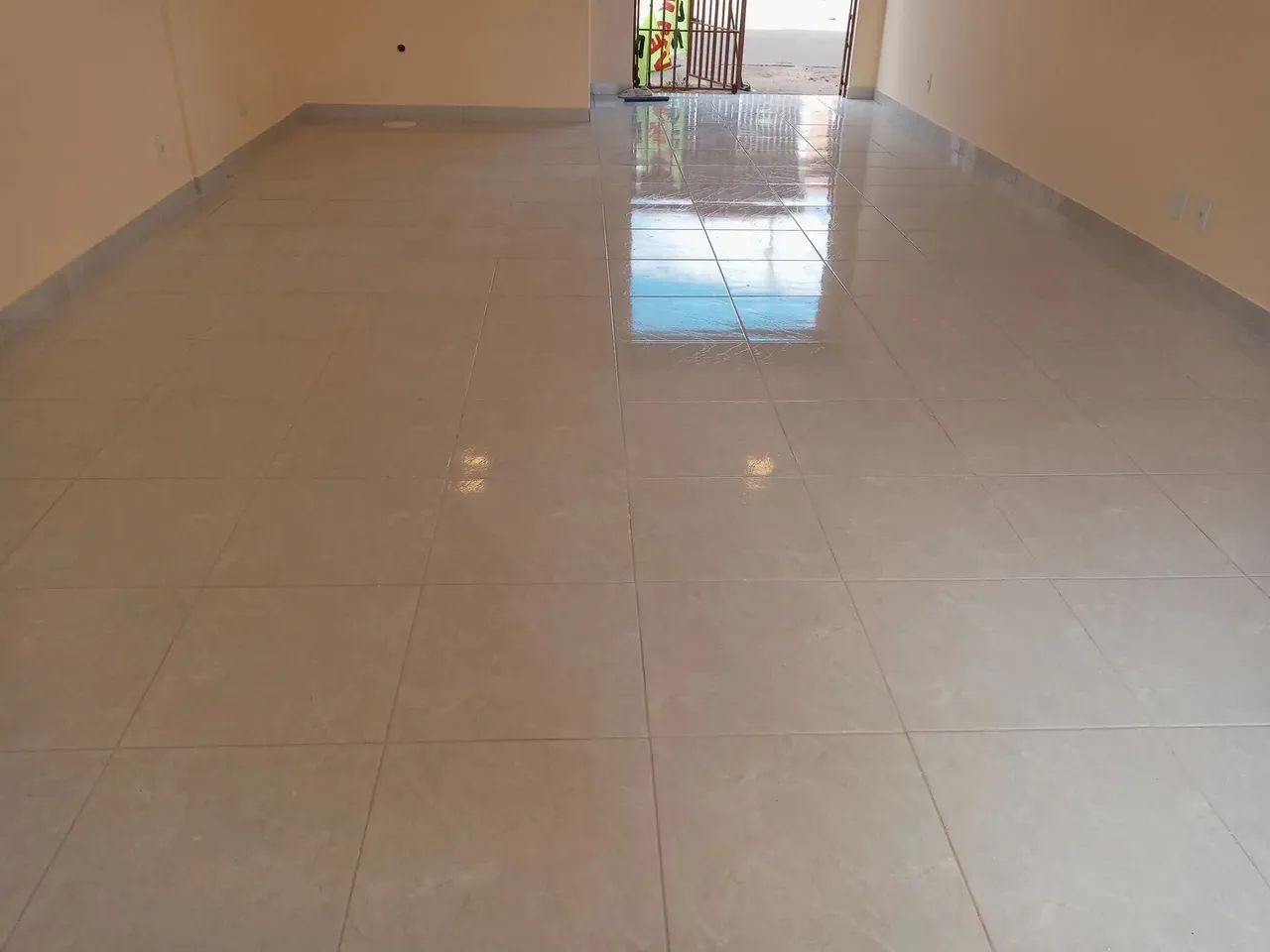 Aluguel de 02 Lojas na Comercial QN 408 Com 100m² Samambaia Norte - Foto 5