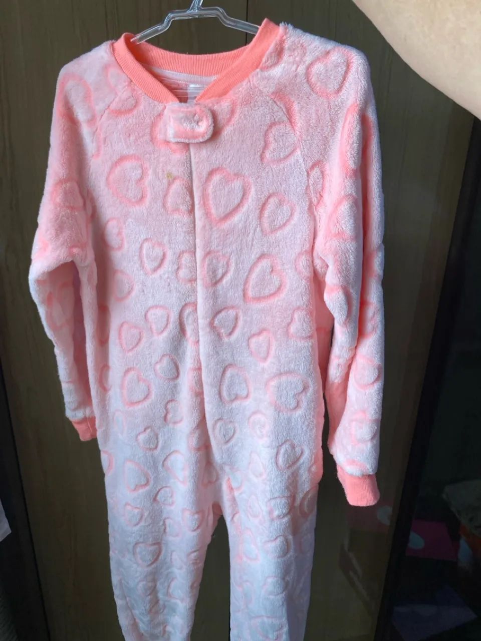 Pijama tipo macacão de plush (da Renner )  - Foto 4