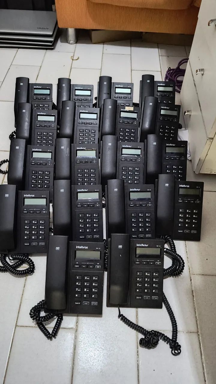 Lote de telefones VOIP Intelbras( vendo tb na unidade)