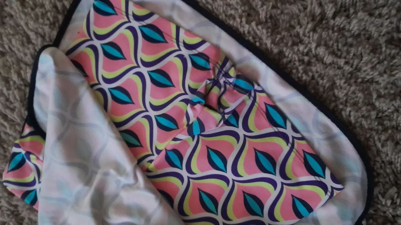 Saia estampada com detalhes vibrantes - Foto 2