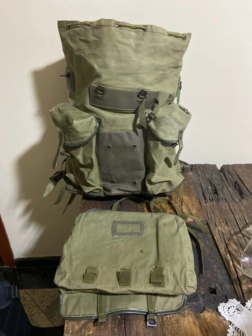 Mochila de acampamento estilo militar