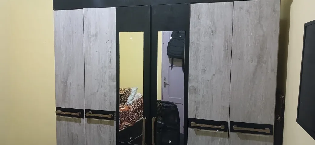 VENDE-SE UMA CASA