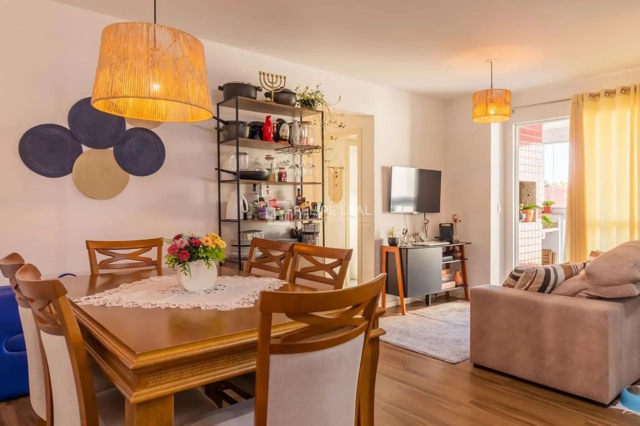 Apartamento em Praia Comprida - São José, SC