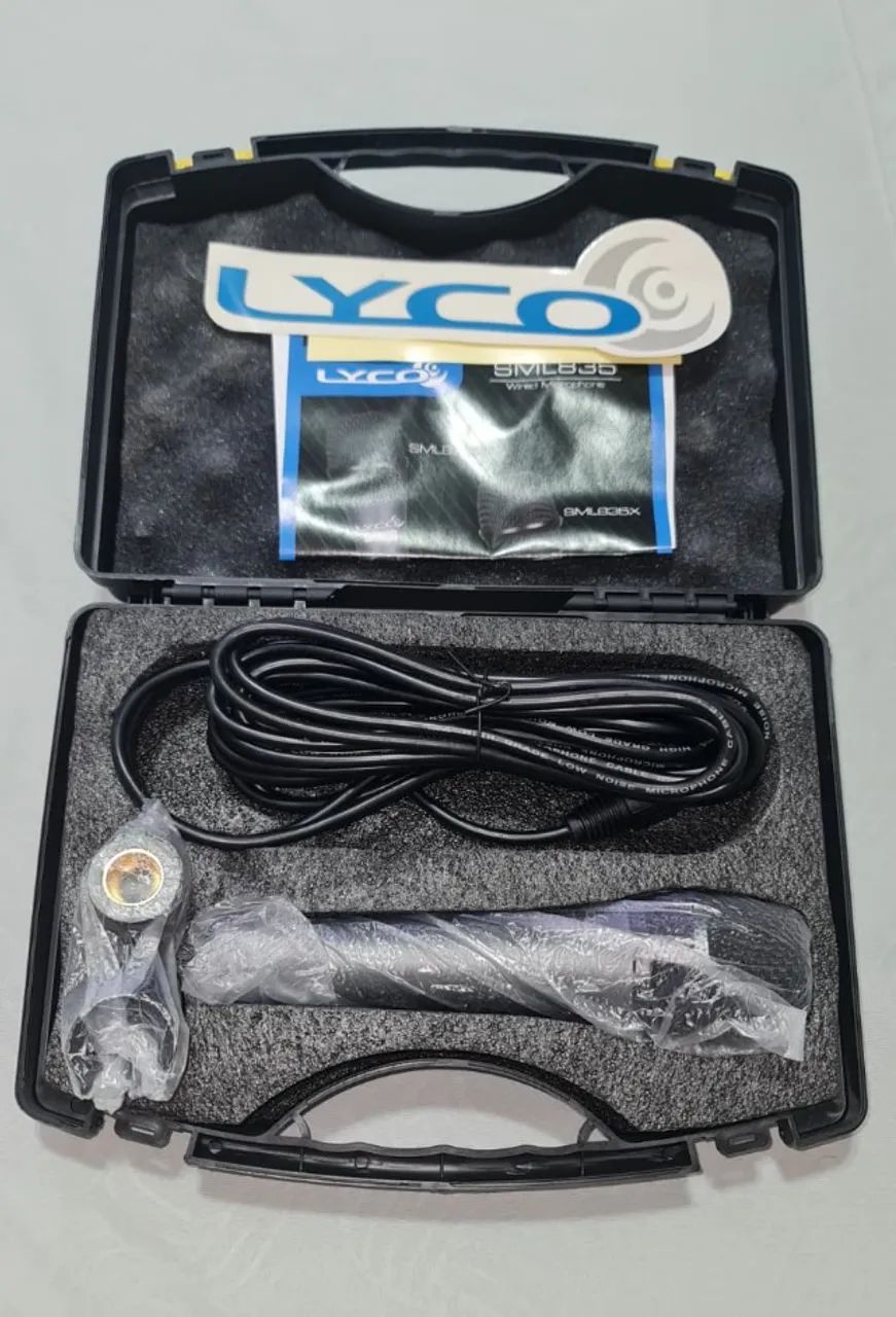 Microfone Profissional Dinamico Com Case Sml835sx Lyco