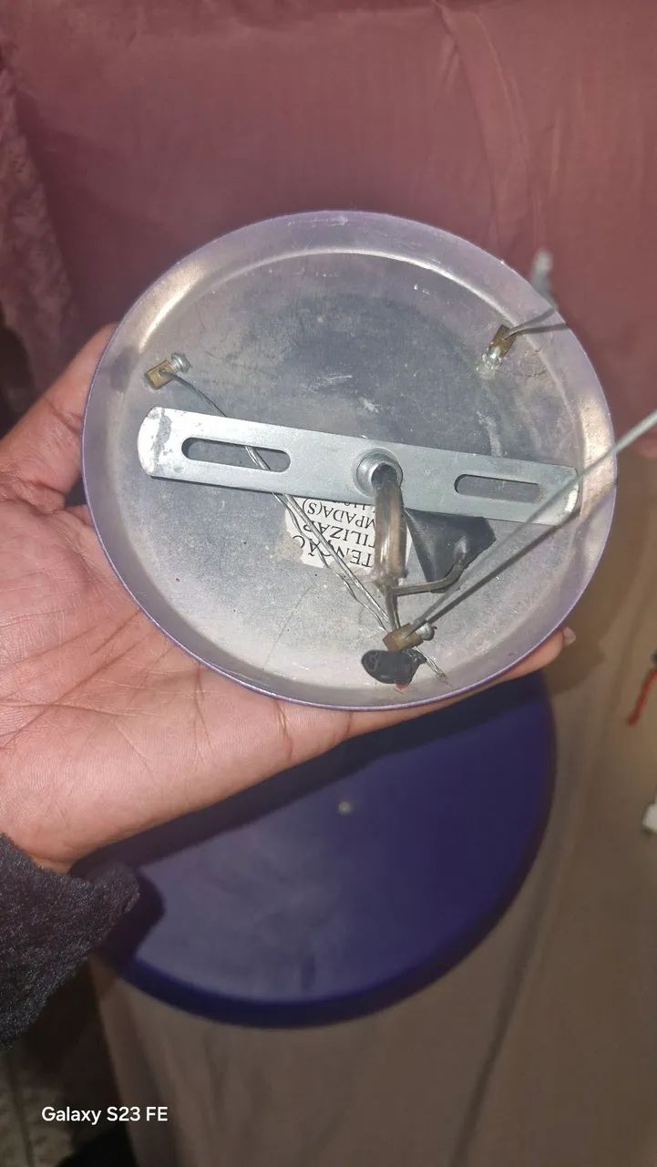 Luminária Decorativa Roxa e Branca, de pendurar. - em perfeitas condições  - Foto 4