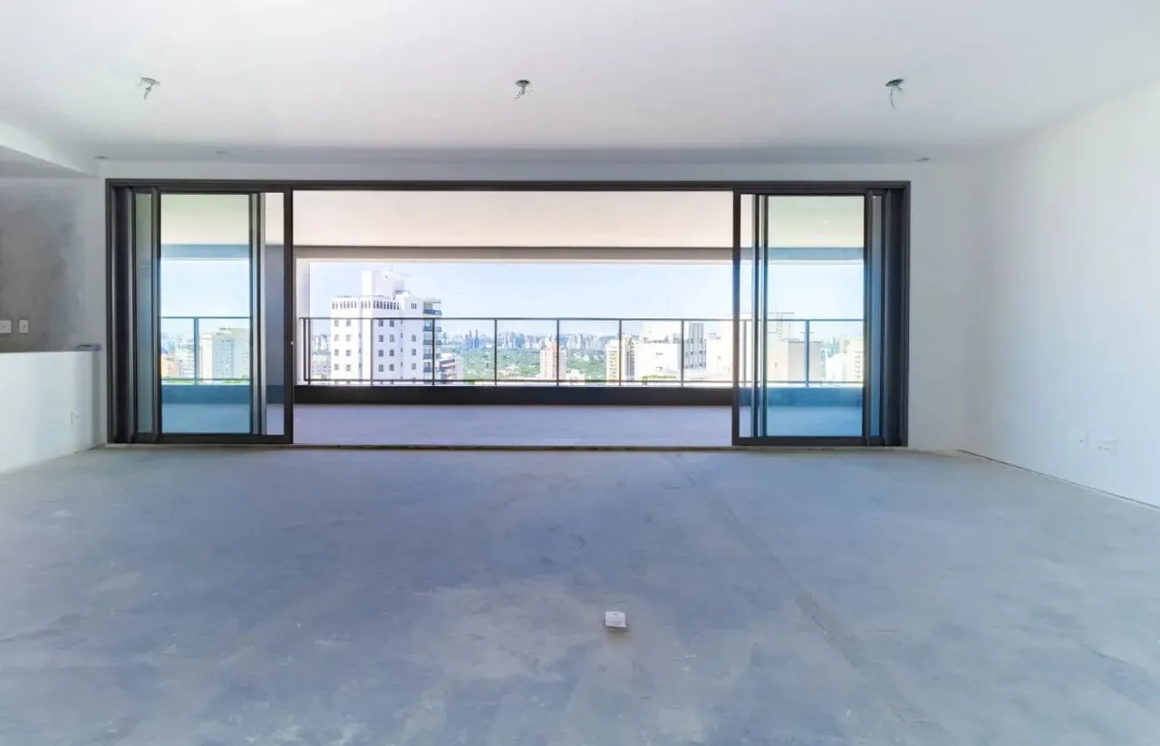 Apartamento tipo para venda com 4 quartos, sendo 4 suítes, 232m²