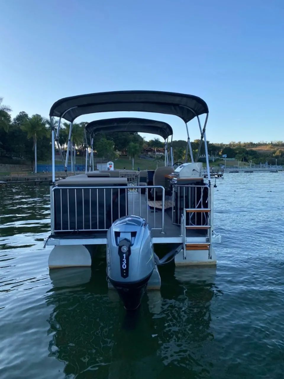Pontoon Trimarã 100% Alumínio Sem Uso Zero p/ 15 Pessoas - Foto 3