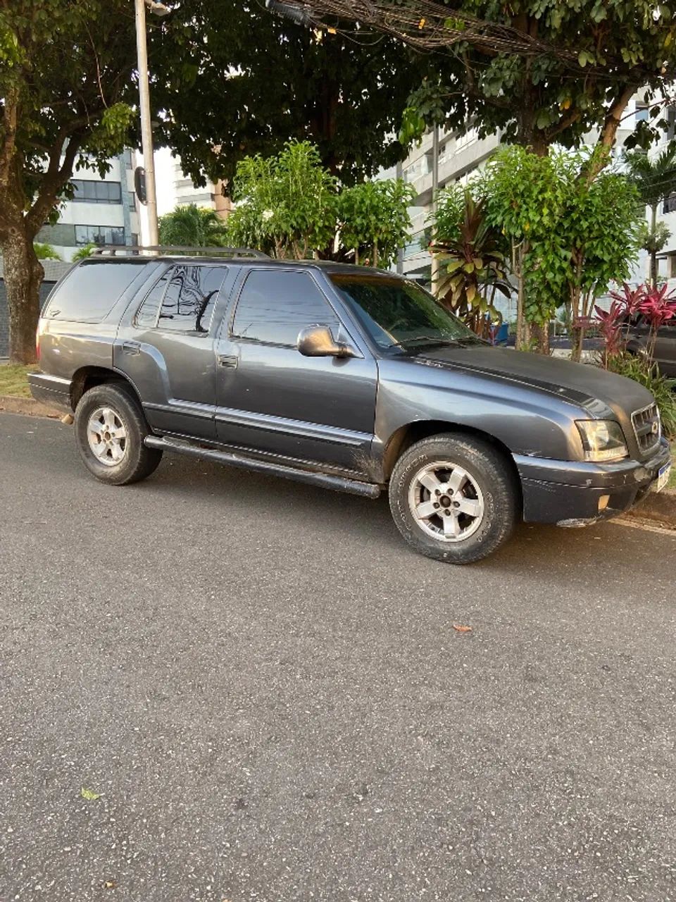 Vendo ou troco essa Blazer 2005/ $= 18.500 reais 