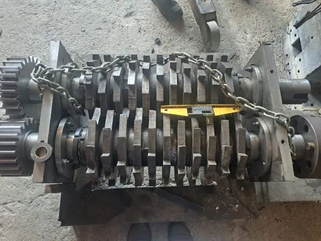 Triturador 02 eixos 800 x 500 - Foto 2