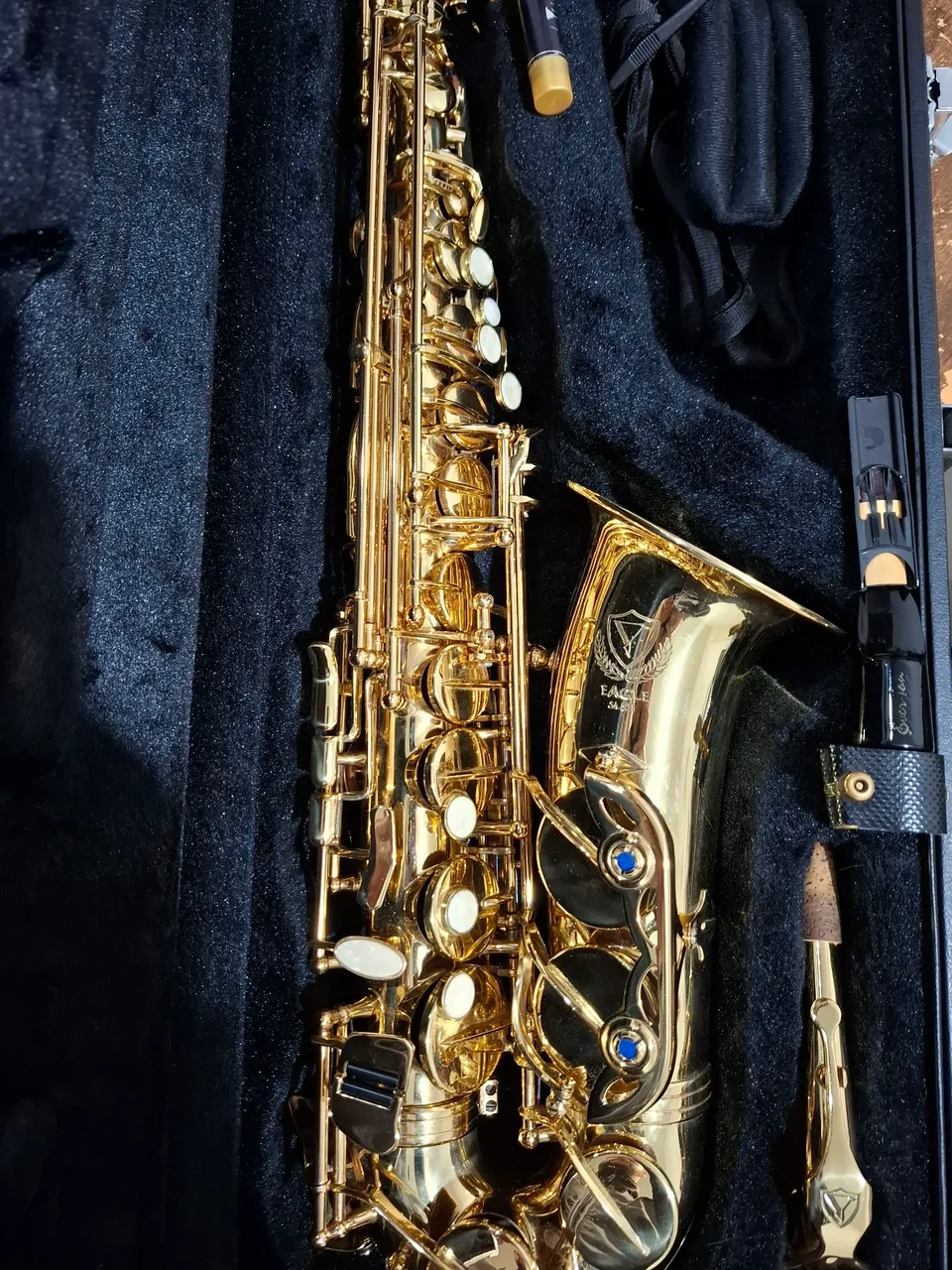 Sax alto Eagle SA 501