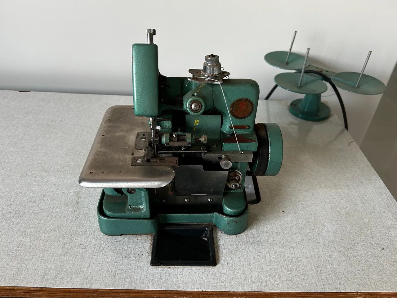 MÁQUINA OVERLOCK SINGER 65675263113858121