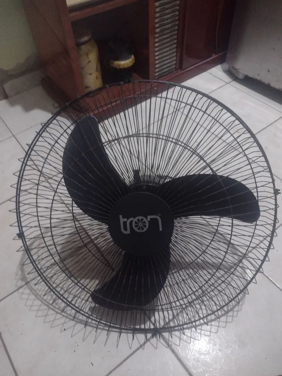 Ventilador de parede Tron.
