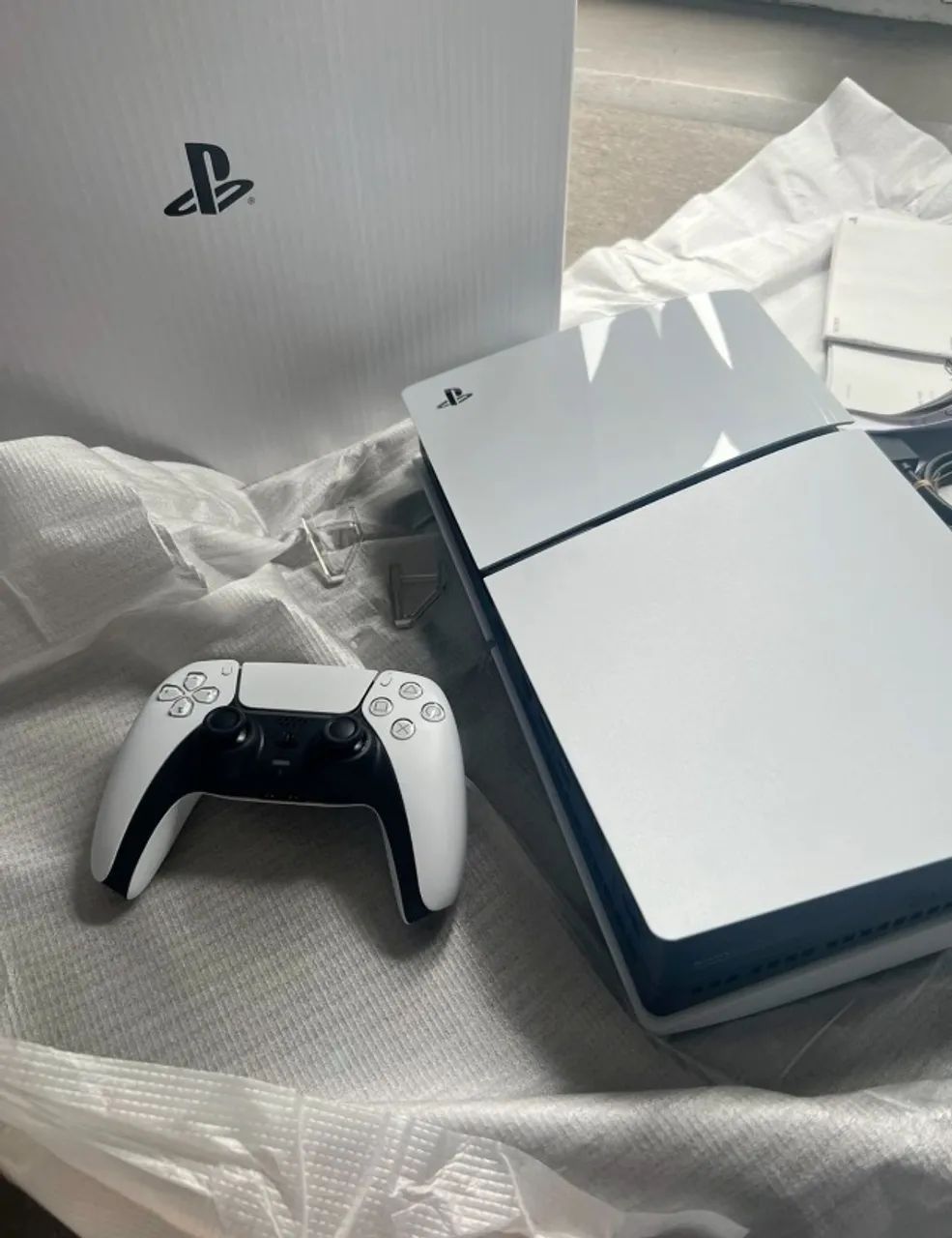 PlayStation 5 Slim 1TB Mídia Física e digital + 11 jogos  - Foto 2
