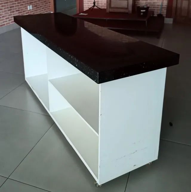 Balcão de Preparo móvel com Mármore