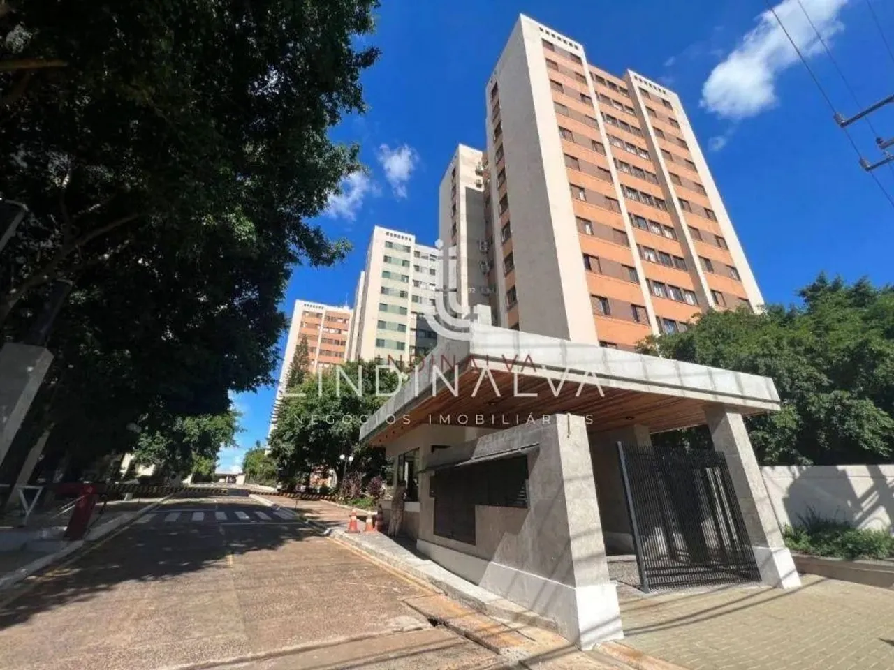 Apartamento com 3 dormitórios para locação, Polo Centro, FOZ DO IGUACU - PR