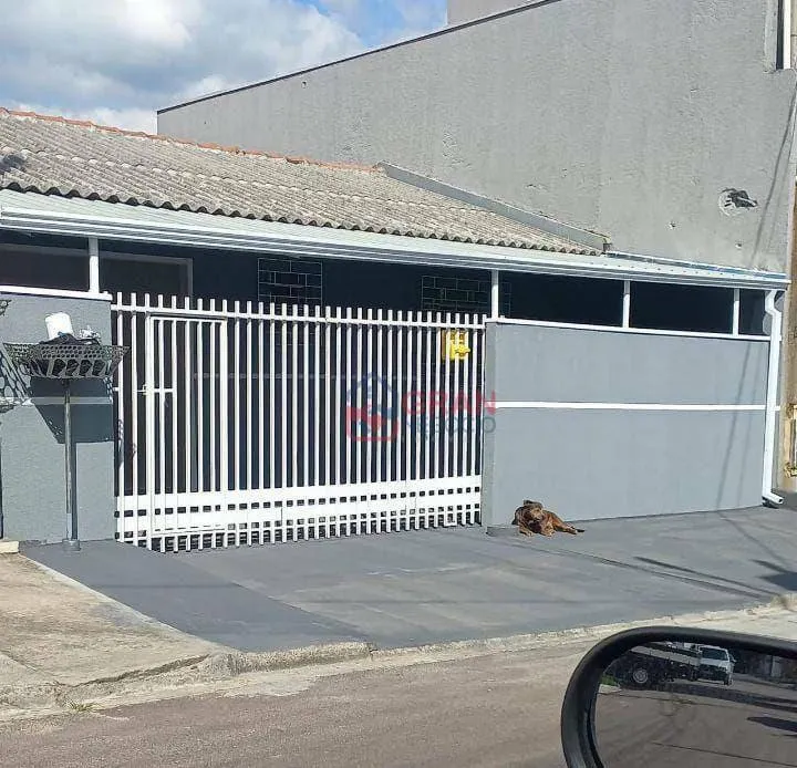 Casa à venda com 3 quartos no bairro Ganchinho, em Curitiba