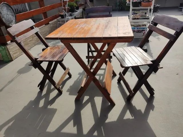 Mesa Madeira e 3 cadeiras Dobraveis Pinus - Foto 4