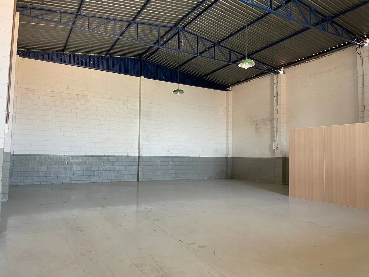 Barracão Comercial 320 mtrs - Foto 2