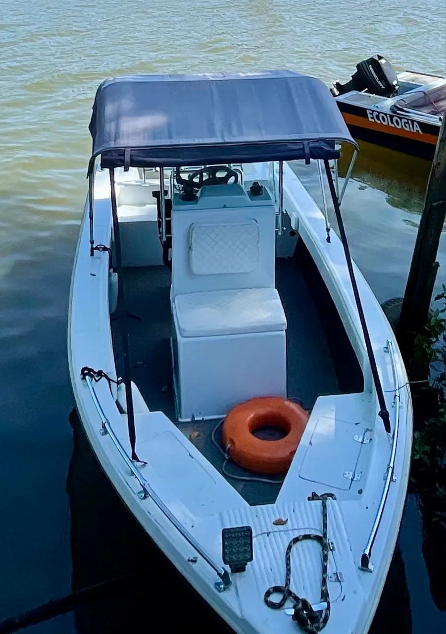 Lancha de Fibra 16 Pés com volante central e carreta rodoviária. - Foto 5