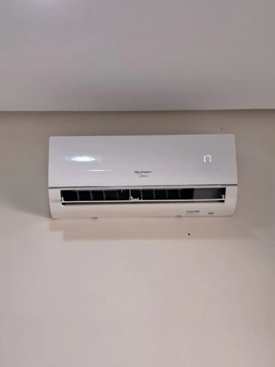 SPLITS 12.000 BTU´S SPRINGER INVERTER