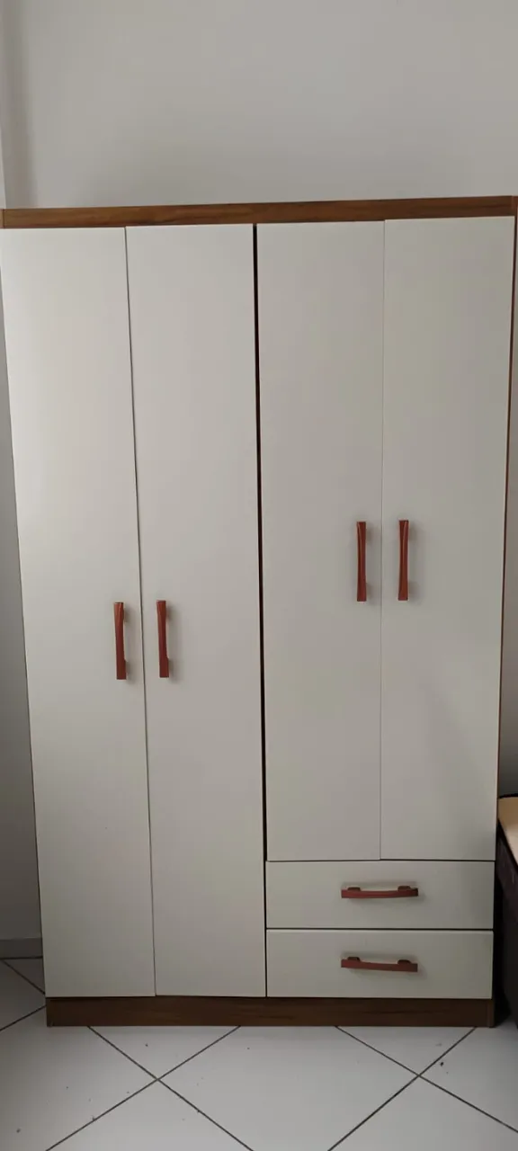 Roupeiro e Cama