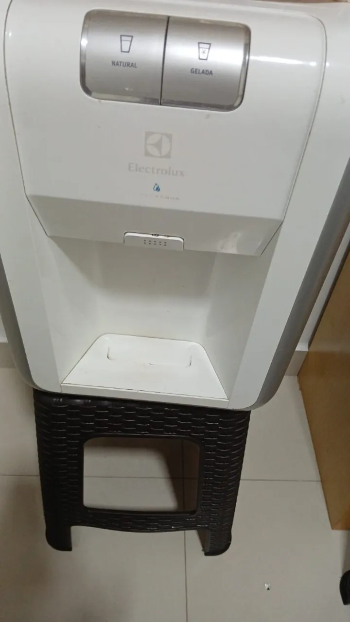 Gela água Eletrolux
