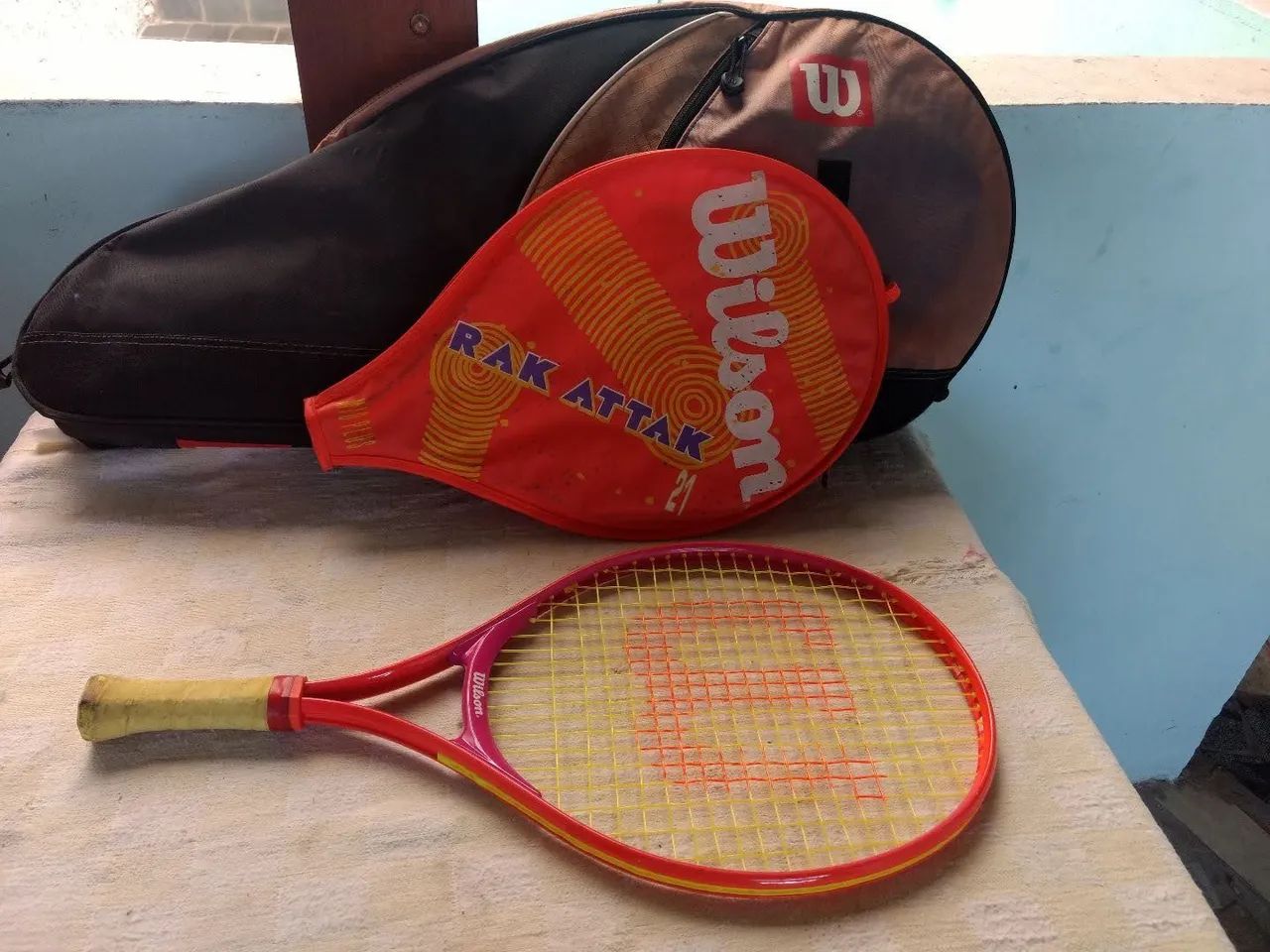 Raquete de Tênis Wilson - Rak Atak - Esportes de Quadra e Ao Ar Livre ...