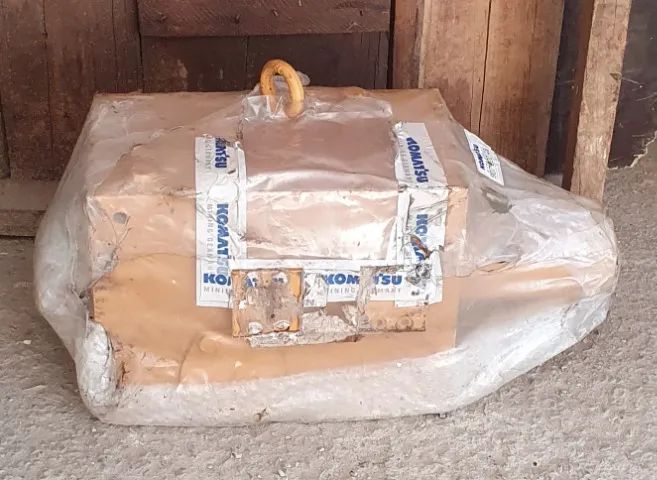 Peça Komatsu - Bloco de válvula - 907-220-40