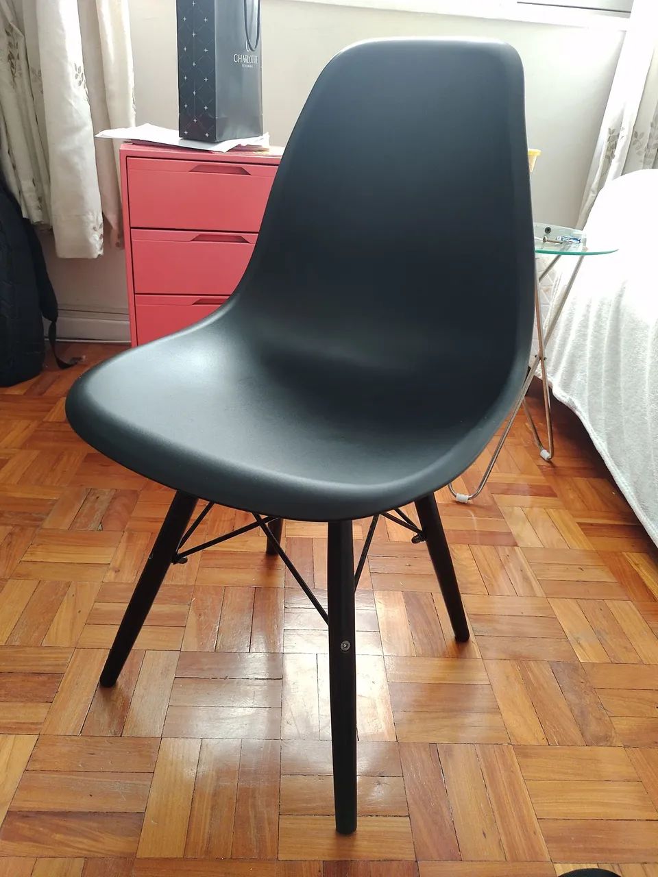 Cadeira Eames Eiffel Design Preto