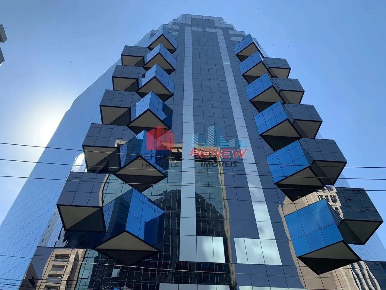Sala para aluguel Edifício Business Center em São Paulo
