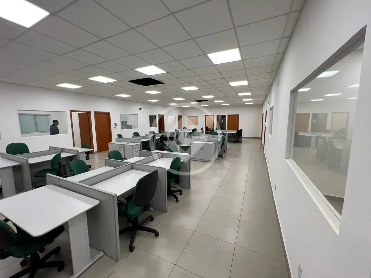 ALUGA-SE PREDIO COMERCIAL codigo: 97402