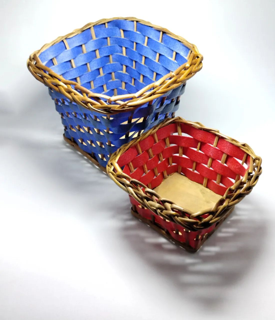 Conjunto de 4 Cestas de Vime Decorativas e Coloridas - Foto 2