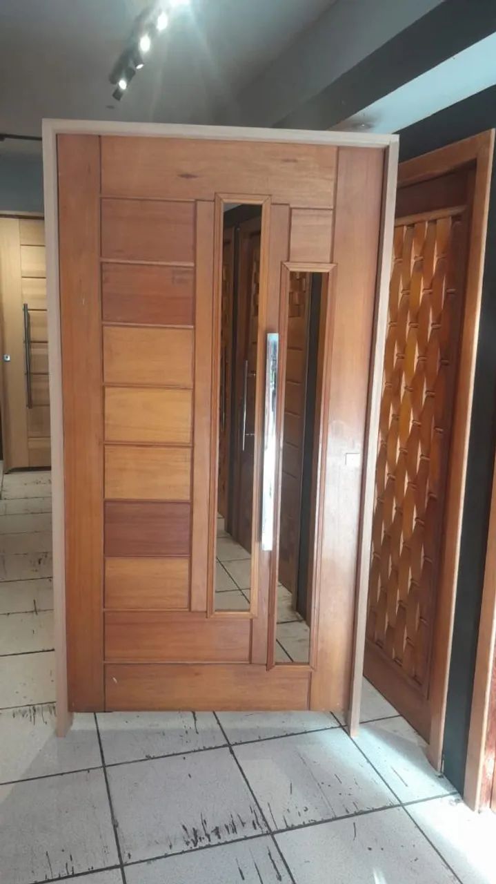 Porta pivotante 118x214 madeira eucalipto rosa 
