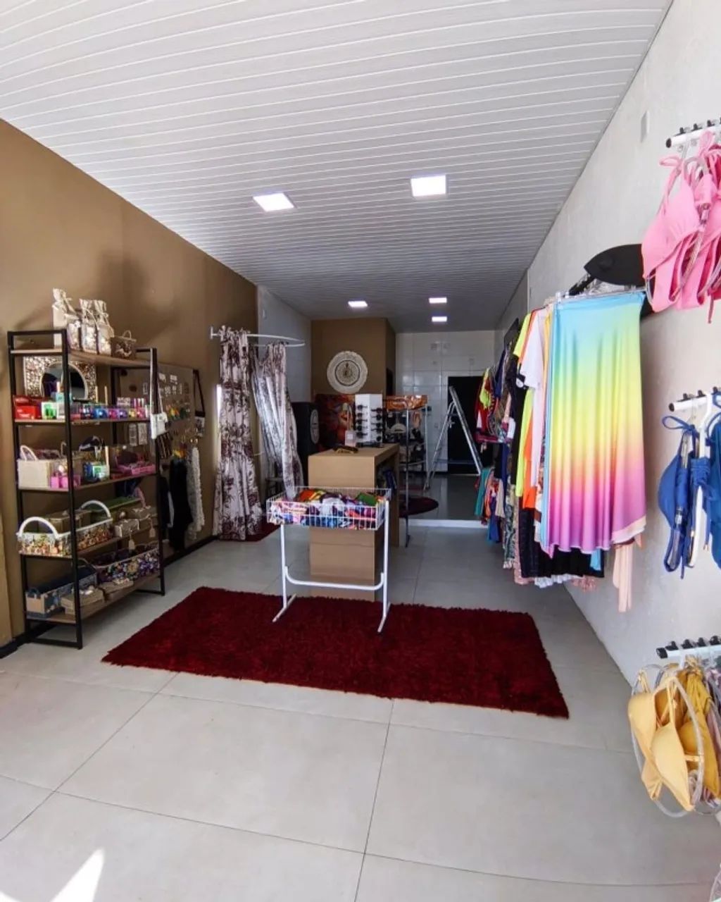 Loja de Moda praia e artesanato na Praia do Rosa - Foto 4