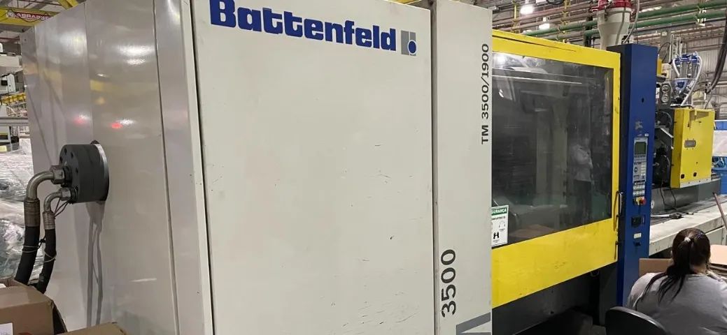 Injetora  Battenfeld 350 Toneladas - Foto 2
