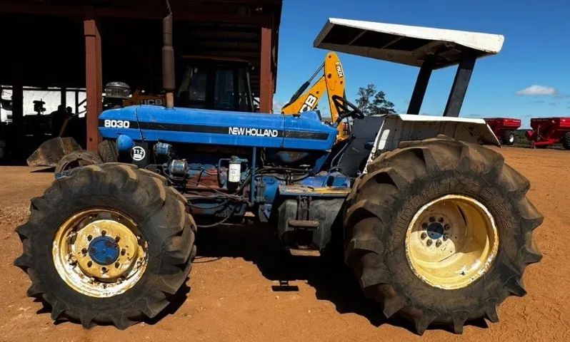 Trator New Holland 8030
