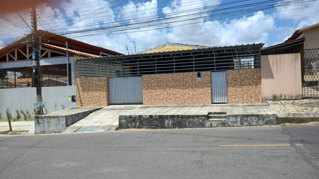 casa para venda possui 250 metros quadrados com 2 quartos