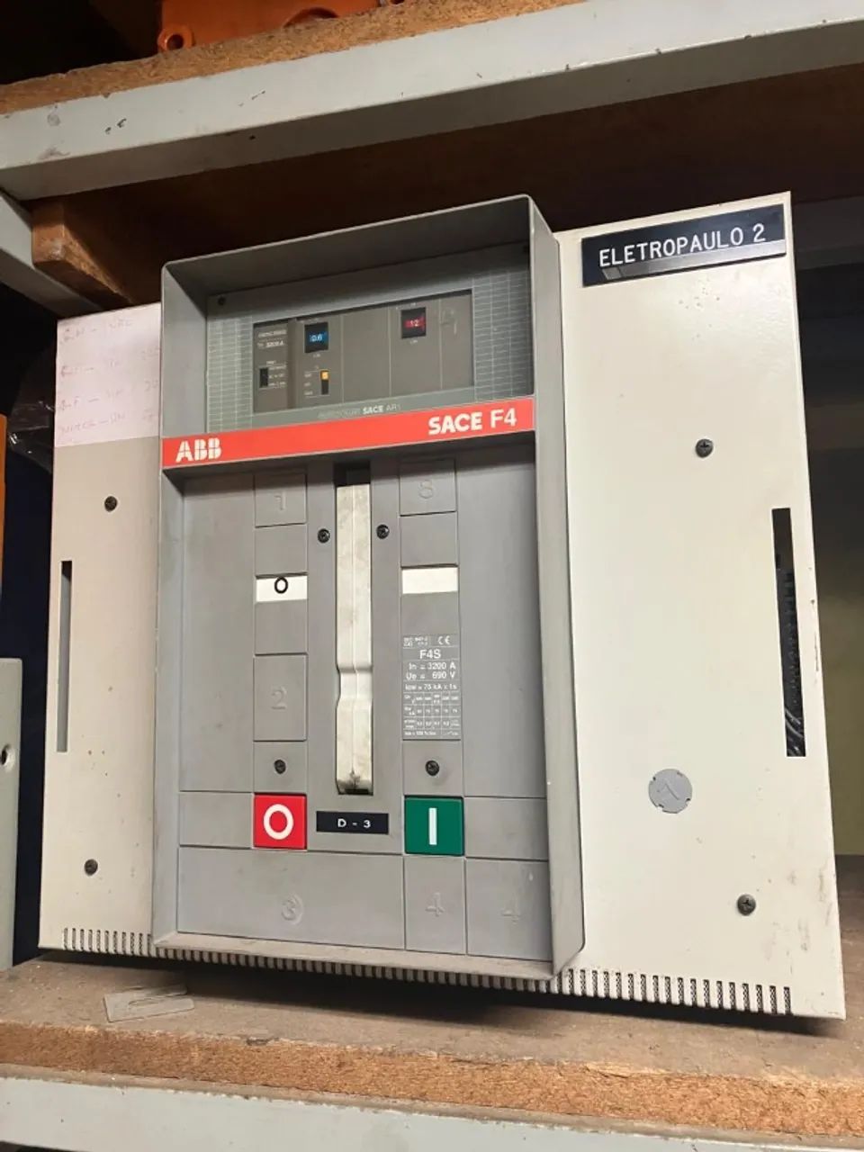 DISJUNTOR ABB - SACE E3 MOTORIZADO 3200A - Foto 2