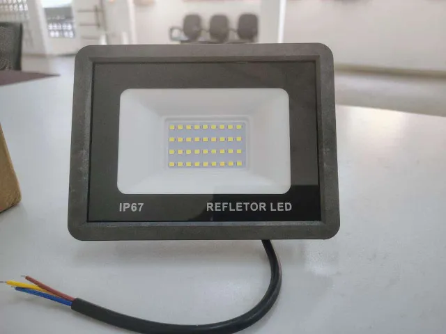 KIT PROMOCIONAL COM 02 REFLETORES LED 100W LUZ BRANCA